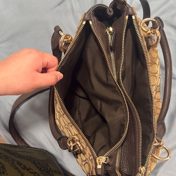 Coach Tan/Brown Signature Colette Carryall w/original removable crossbody strap - Picture 8 of 14